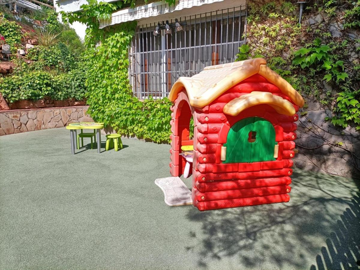 Casa Acogedora Familiar Con Piscina Villa Pallejá Exterior foto